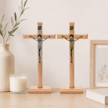 Cruz de Madeira 25cm de Mesa