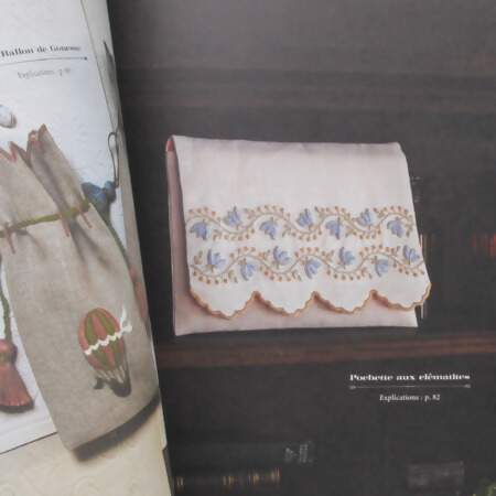 Livro Motifs Anciens En Broderie Traditionnelle & Ruban