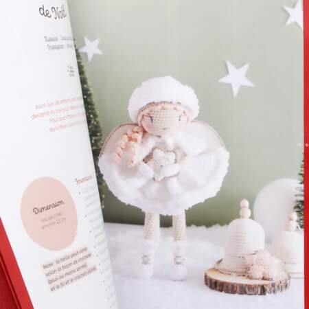 Livro Poupées & Amigurumis de Noel Nordique Au Crochet