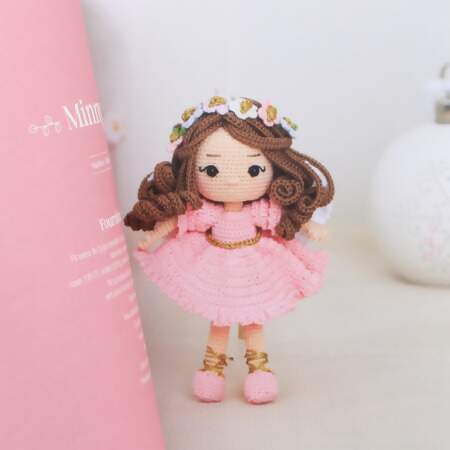 Livro Poupees En Micro Crochet
