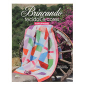 Livro Brincando com Tecidos e Cores 
